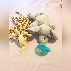 Philips AVENT Soothie Snuggle Pacifier Holder Elephant And Giraffe Plush